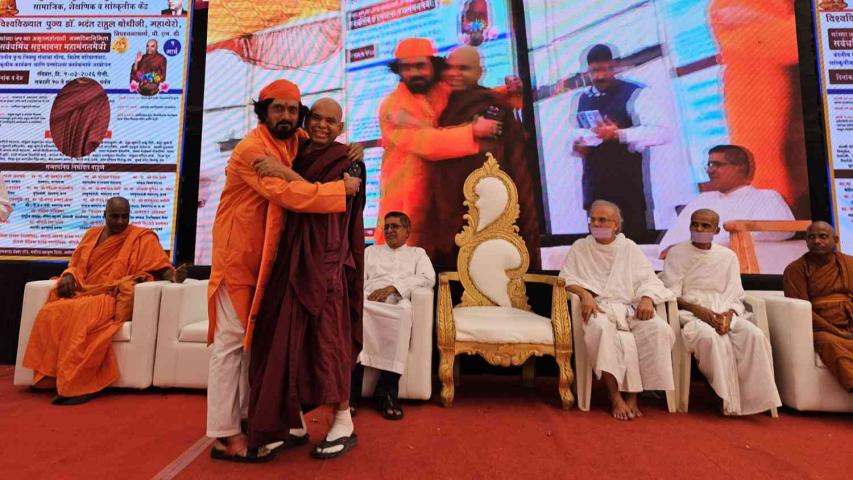 Sadguru Dr. Mangeshda at United Buddhist Mission Event